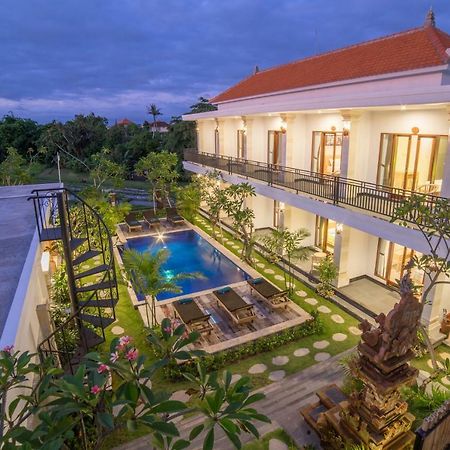 Lila Loka Homestay Canggu Exterior foto