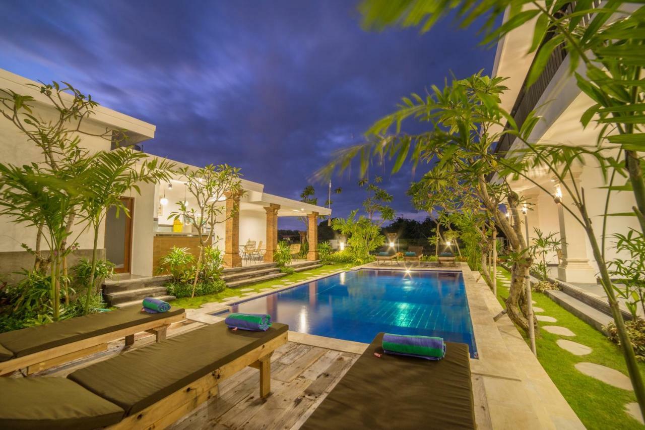 Lila Loka Homestay Canggu Exterior foto